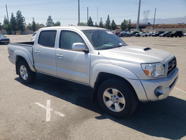 3TMJU62N49M086623 - 2009 TOYOTA TACOMA DOUBLE CAB PRERUNNER SILVER photo 4