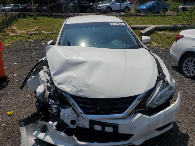1N4AL3AP1JC180748 - 2018 NISSAN ALTIMA 2.5 თეთრი ფოტო 5