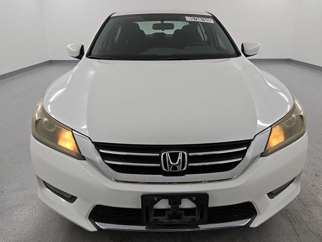 1HGCR2F50FA119138 - 2015 HONDA ACCORD SPORT WHITE photo 5