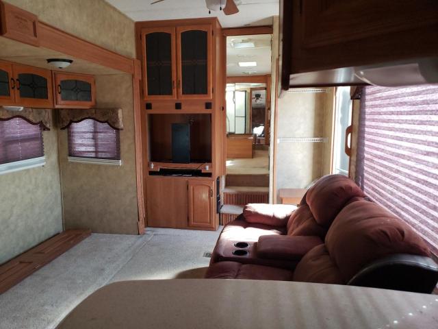 4YDF3002X84701312 - 2008 KEYSTONE MONTANA WHITE photo 5