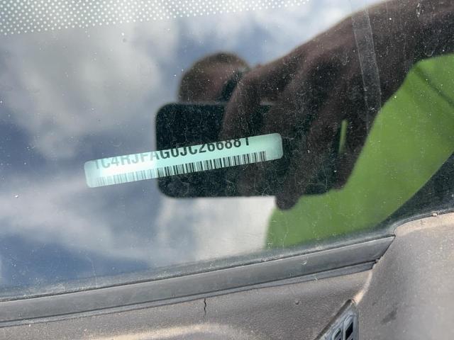 1C4RJFAG0JC266881 - 2018 JEEP GRAND CHER LAREDO 银色 照片 14