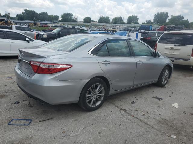 4T1BF1FK2FU476334 - 2015 TOYOTA CAMRY LE SILVER photo 3