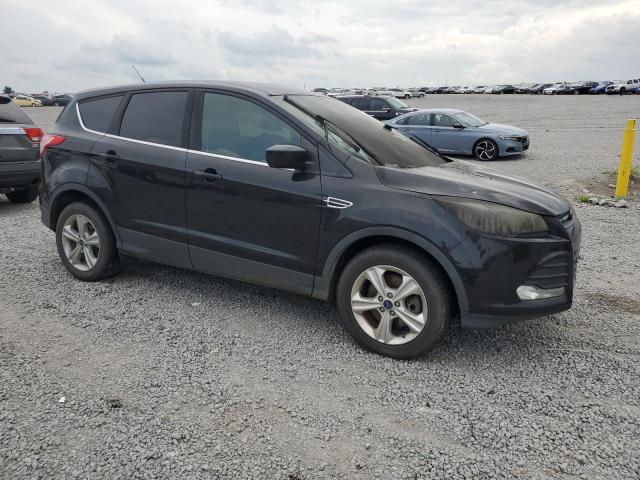 1FMCU9GX8FUC81650 - 2015 FORD ESCAPE SE შავი ფოტო 4