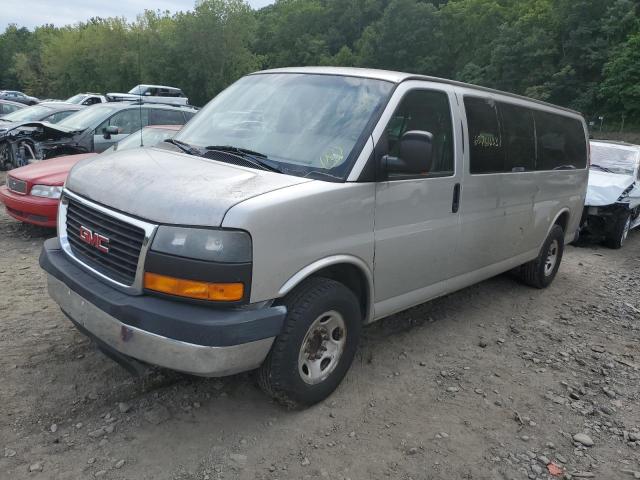 1GJHG39K181211761 - 2008 GMC SUBURBAN G3500 GRAY photo 1