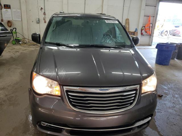 2C4RC1BG5FR560531 - 2015 CHRYSLER TOWN & COU TOURING GRAY photo 5