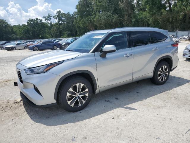 5TDGZRAH6LS024401 - 2020 TOYOTA HIGHLANDER XLE Արծաթագույն լուսանկար 1