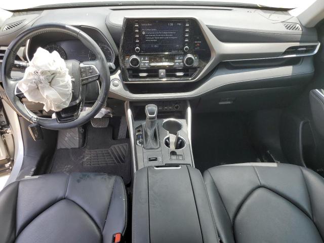 5TDGZRAH6LS024401 - 2020 TOYOTA HIGHLANDER XLE Արծաթագույն լուսանկար 8