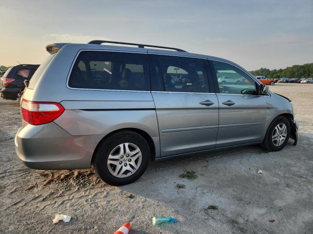 5FNRL38726B071745 - 2006 HONDA ODYSSEY EXL 银色 照片 3