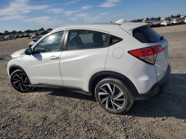 3CZRU5H18KM720100 - 2019 HONDA HR-V SPORT WHITE photo 2