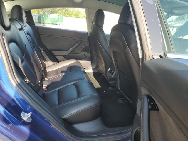 5YJ3E1EA6JF024814 - 2018 TESLA MODEL 3 أزرق صورة 11