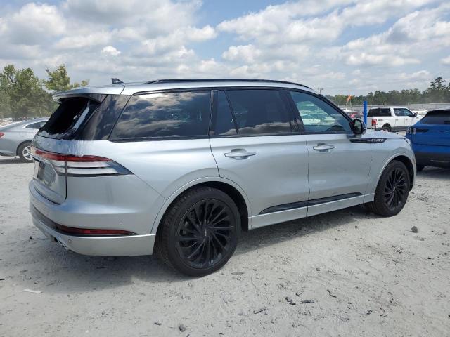 5LM5J7WC6PGL10726 - 2023 LINCOLN AVIATOR RESERVE SILVER photo 3