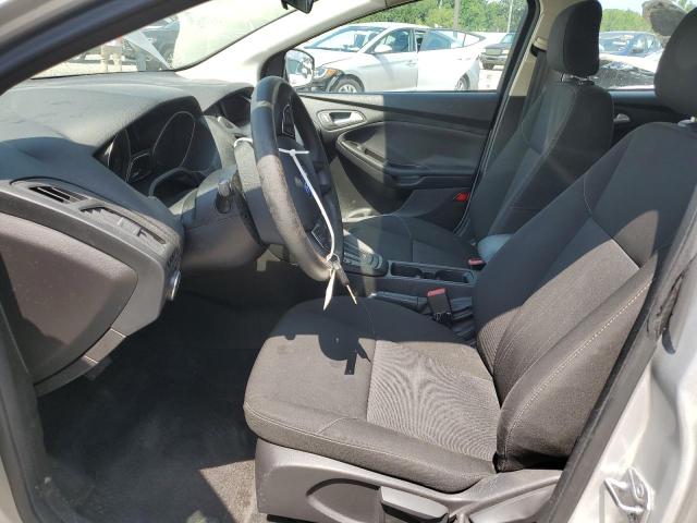 1FADP3F25JL327622 - 2018 FORD FOCUS SE Argent photo 7