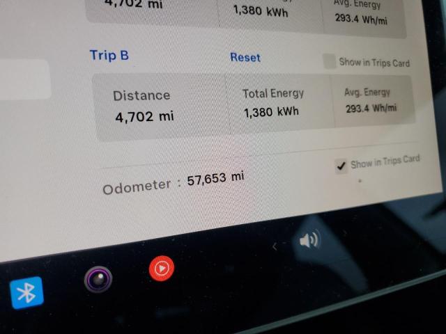 5YJYGDEE8MF228863 - 2021 TESLA MODEL Y Rouge photo 9