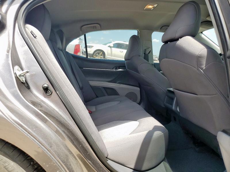 4T1C11AK3PU140820 - 2023 TOYOTA CAMRY LE 灰色 照片 10