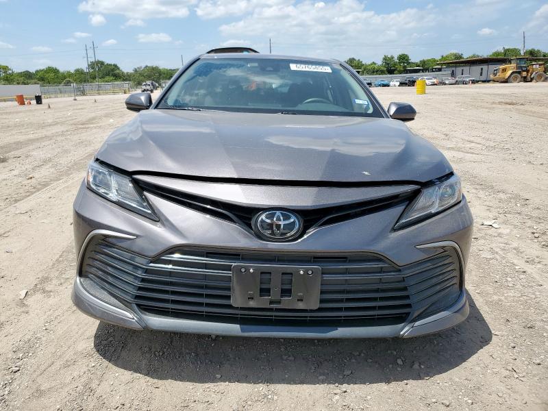 4T1C11AK3PU140820 - 2023 TOYOTA CAMRY LE 灰色 照片 5