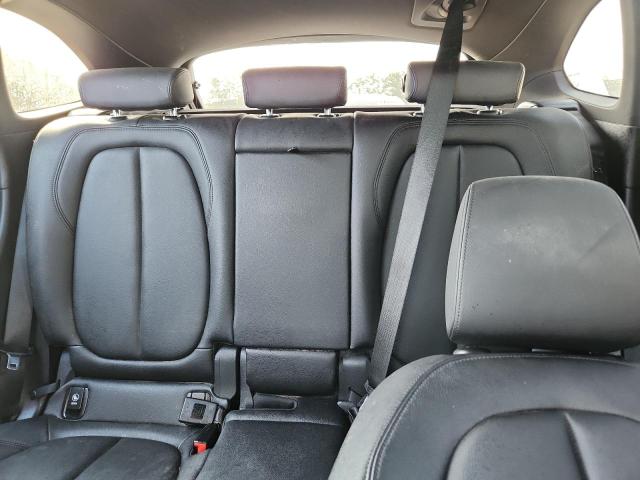 WBXJG9C08M3M70901 - 2021 BMW X1 XDRIVE28I თეთრი ფოტო 10