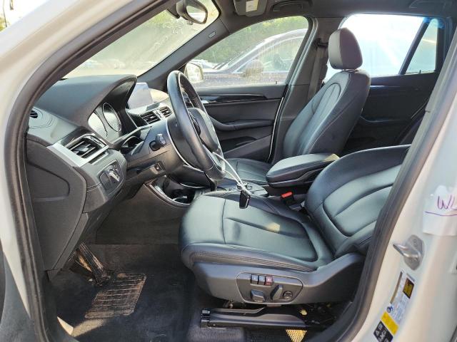WBXJG9C08M3M70901 - 2021 BMW X1 XDRIVE28I თეთრი ფოტო 7