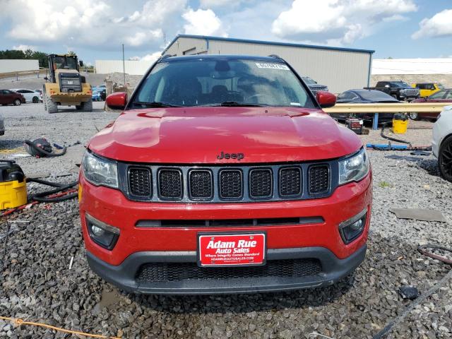 3C4NJDBB8JT453571 - 2018 JEEP COMPASS LATITUDE Czerwony zdjęcie 5
