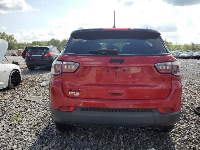 3C4NJDBB8JT453571 - 2018 JEEP COMPASS LATITUDE Czerwony zdjęcie 6