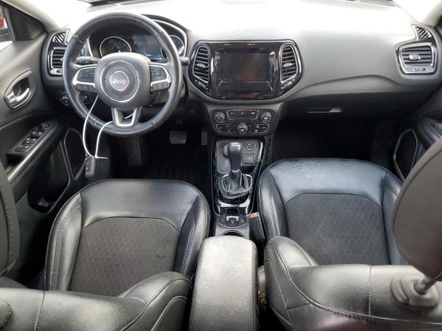 3C4NJDBB8JT453571 - 2018 JEEP COMPASS LATITUDE Czerwony zdjęcie 8