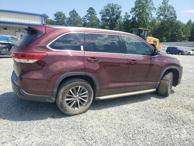 5TDKZRFH1KS316460 - 2019 TOYOTA HIGHLANDER SE MAROON photo 3