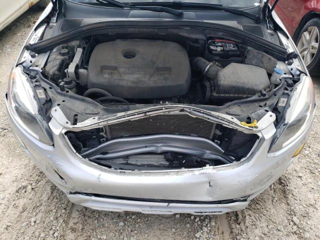 YV440MDR7H2101227 - 2017 VOLVO XC60 T5 DYNAMIC ვერცხლისფერი ფოტო 11