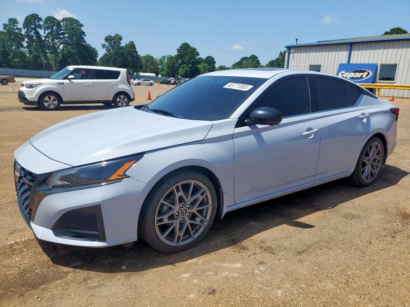 2023 NISSAN ALTIMA SR, 