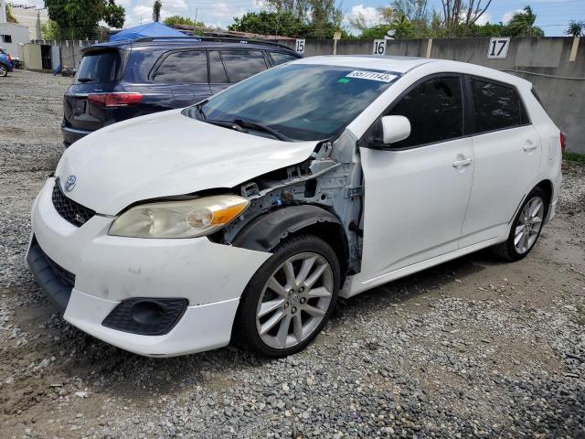 2T1GE40EX9C001226 - 2009 TOYOTA COROLLA MA XRS WHITE photo 1