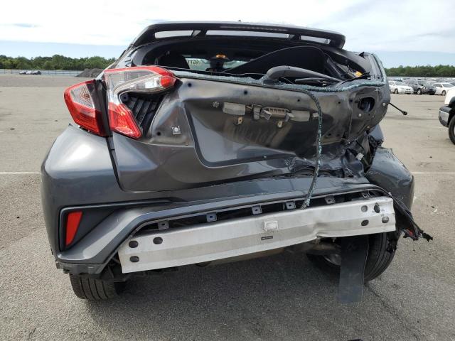 NMTKHMBX7JR016910 - 2018 TOYOTA C-HR XLE GRAY photo 6