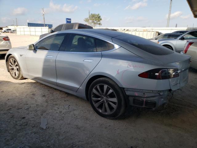 5YJSA1E26GF147232 - 2016 TESLA MODEL S ვერცხლისფერი ფოტო 2