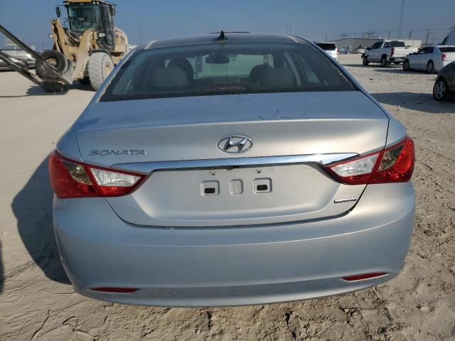 5NPEC4AC0DH712899 - 2013 HYUNDAI SONATA SE SILVER photo 6