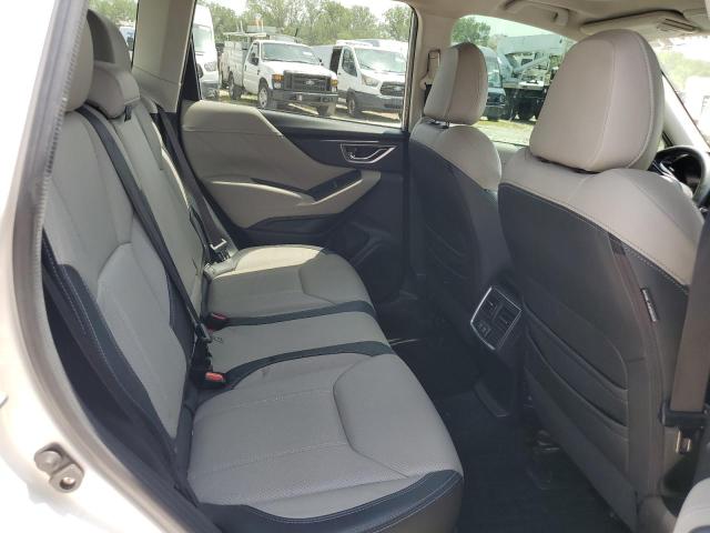 JF2SKAUC0MH422050 - 2021 SUBARU FORESTER LIMITED WHITE photo 10