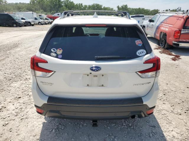 JF2SKAUC0MH422050 - 2021 SUBARU FORESTER LIMITED WHITE photo 6