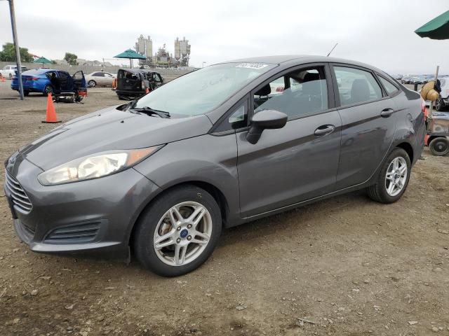 3FADP4BJ5JM100920 - 2018 FORD FIESTA SE GRAY photo 1