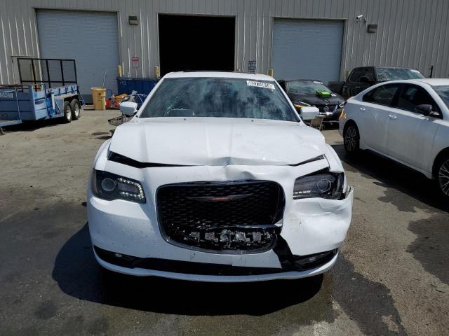 2C3CCABG6PH641037 - 2023 CHRYSLER 300 S WHITE photo 5