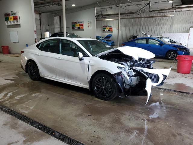 4T1DAACK9SU602680 - 2025 TOYOTA CAMRY XSE 白色 照片 4