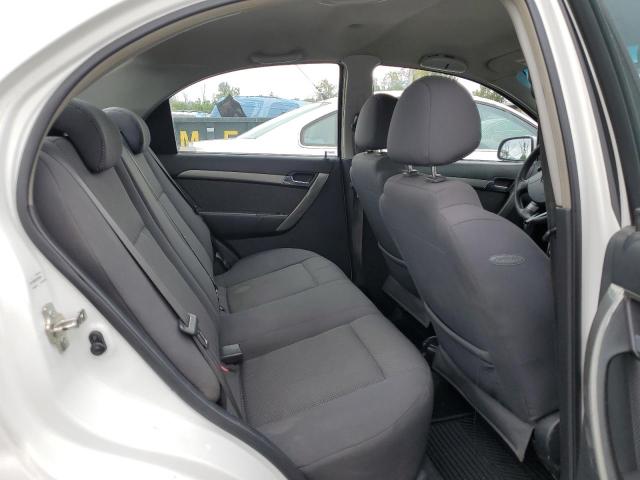 KL1TD56678B196455 - 2008 CHEVROLET AVEO BASE WHITE photo 10