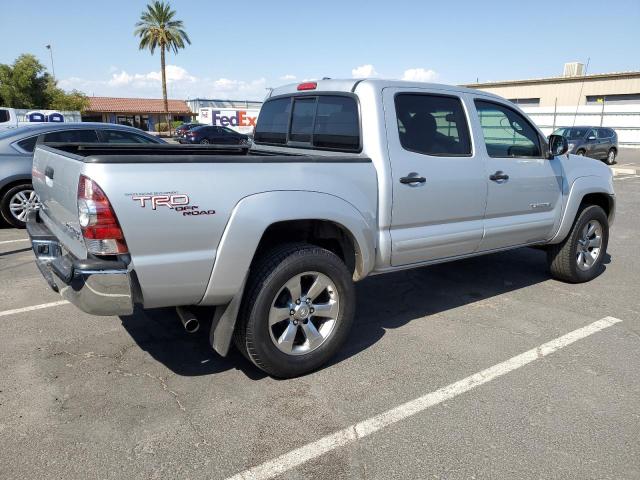 3TMJU4GN7BM119097 - 2011 TOYOTA TACOMA DOUBLE CAB PRERUNNER GRAY photo 3