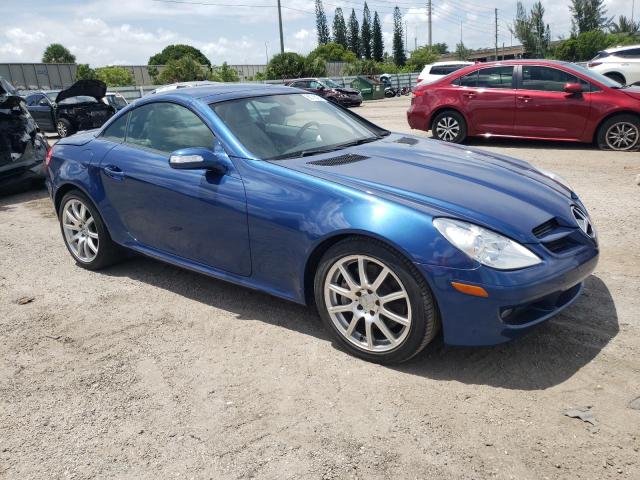 WDBWK56F05F074230 - 2005 MERCEDES-BENZ SLK 350 BLUE photo 4