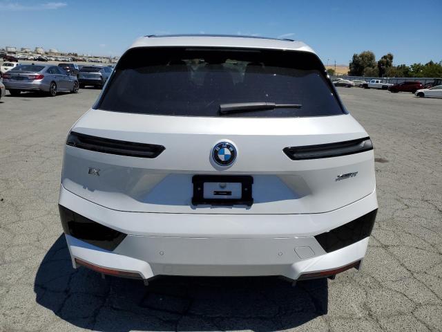 WB523CF07RCP98948 - 2024 BMW IX XDRIVE50 WHITE photo 6