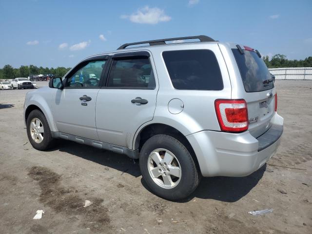 1FMCU0D71BKB82741 - 2011 FORD ESCAPE XLT SILVER photo 2