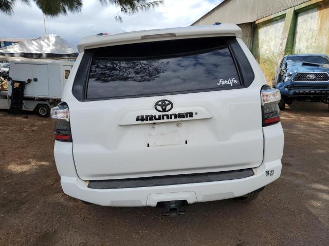 JTEZU5JR1K5211831 - 2019 TOYOTA 4RUNNER SR5 WHITE photo 6