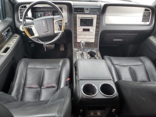 5LMJJ2J5XAEJ06864 - 2010 LINCOLN NAVIGATOR 白色 照片 8