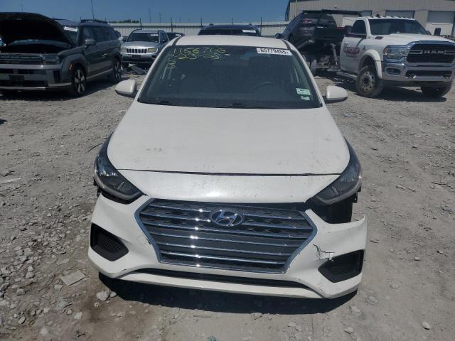 3KPC24A31KE057535 - 2019 HYUNDAI ACCENT SE أبيض صورة 5