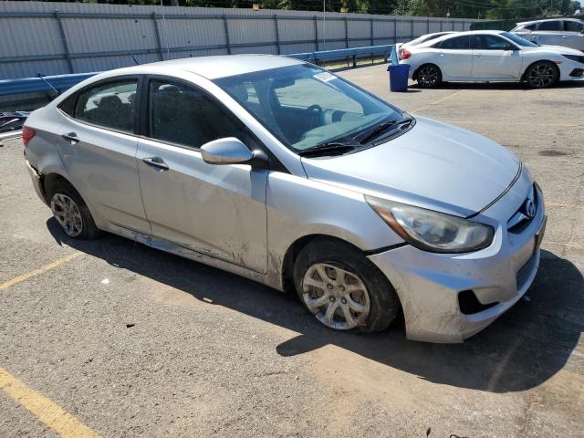 KMHCT4AE3CU081851 - 2012 HYUNDAI ACCENT GLS SILVER photo 4