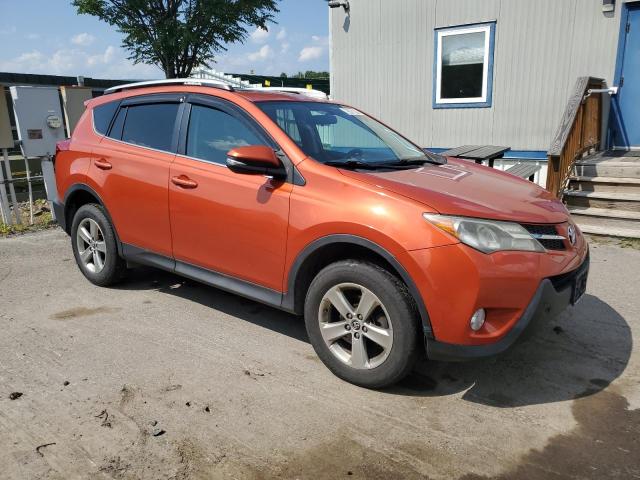 2T3RFREV0FW369816 - 2015 TOYOTA RAV4 XLE ORANGE photo 4