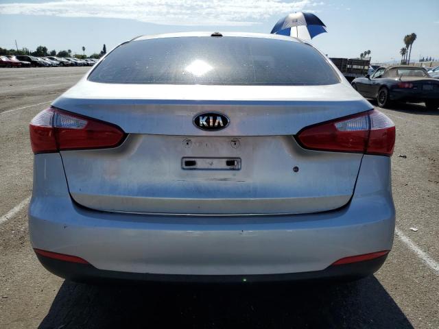 KNAFK4A64F5346642 - 2015 KIA FORTE LX SILVER photo 6