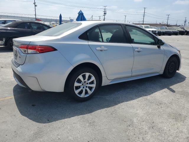 5YFEPRAE7LP049450 - 2020 TOYOTA COROLLA LE 银色 照片 3