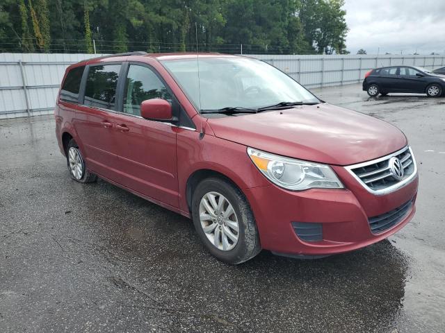 2C4RVABG3CR393740 - 2012 VOLKSWAGEN ROUTAN SE BURGUNDY photo 4