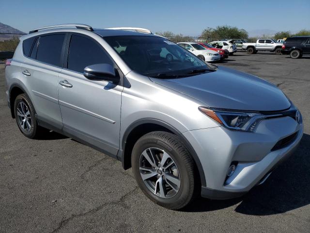 2T3WFREV4GW308909 - 2016 TOYOTA RAV4 XLE ვერცხლისფერი ფოტო 4